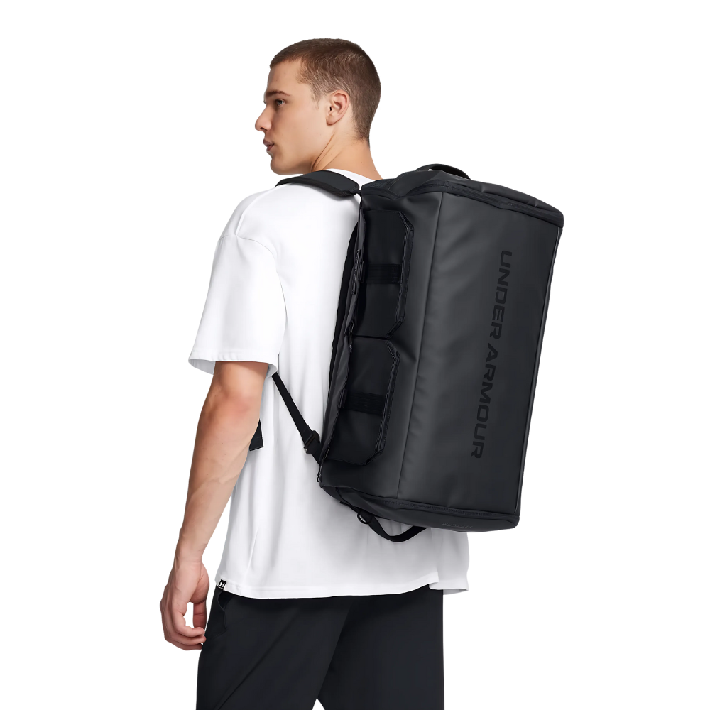 Zaino UNDER ARMOUR tattico nero - TROOPER TRAVEL DUFFEL tasche indossato